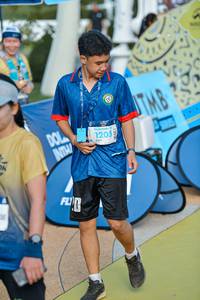 BIB: 1205
                            <button type="button" onclick="openModal(22762049)" class="btn btn-primary btn-sm float-right btn-popup" data-toggle="modal" data-target=".modal-high-quality">
                        <i class="fas fa-shopping-cart"></i> Add to Cart
                    </button>
                                            <button type="button" onclick="isThisMe(22762049, true)" class="btn btn-success btn-sm float-right btn-popup btn-isme hidden" data-toggle="tooltip" data-placement="bottom" title="นี่คือรูปของคุณใช่ไหม คลิกที่นี่เพื่อเอาเข้าอัลบั้ม">
                        <i class="fas fa-plus"></i> Add to album
                    </button>
                    <button type="button" onclick="isThisMe(22762049, false)" class="btn btn-warning btn-sm float-right btn-popup btn-isnotme hidden">
                        <i class="fas fa-ban"></i> Remove from album
                    </button>